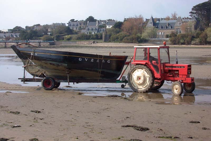 ./2004/Chantier_Goeland_Avril/retour_de_penzer010.jpg