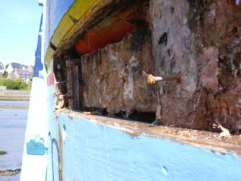 ./2004/chantier_borde_8_15_Mai/PICT0024.jpg